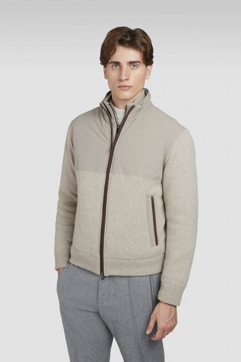Hybrid jacket in wool and cashmere with Suede and Typhoon® Re-4x4 Stretch details Hybrid jacket in wool and cashmere with Suede and Typhoon® Re-4x4 Stretch details
