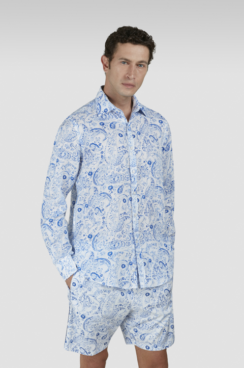 Camisa de lino con estampado de cachemira