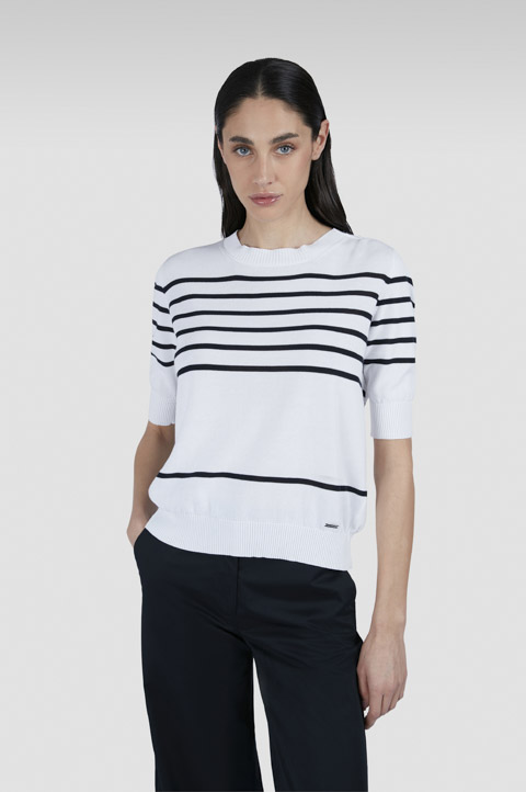 Crewneck sweater in fresh cotton Crewneck sweater in fresh cotton