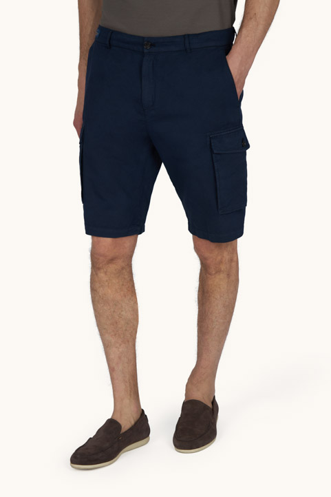 Garment‑dyed linen and cotton cargo bermuda shorts