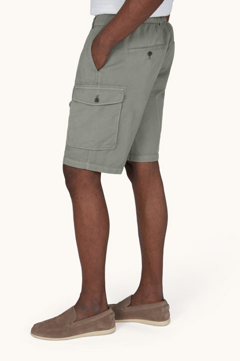 Garment‑dyed linen and cotton cargo bermuda shorts