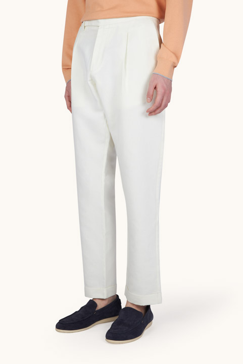 Chino trousers in linen and cotton with pleats