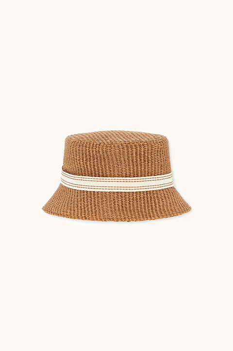 قبعة دلو من الرافيا