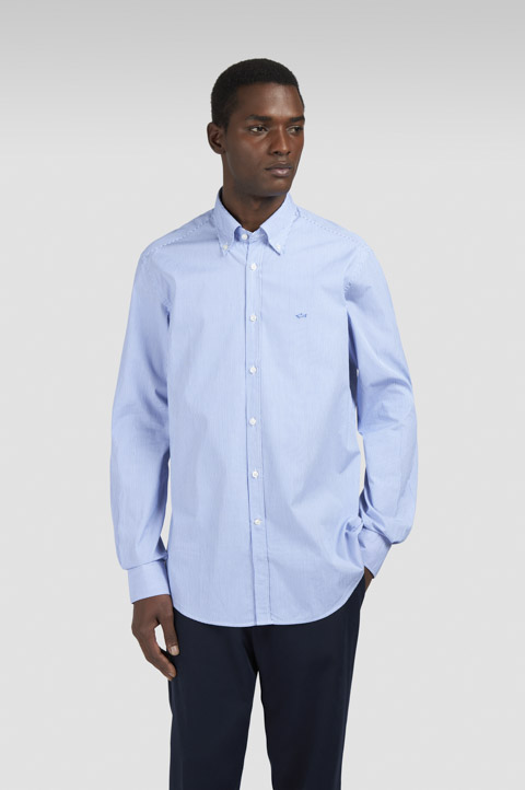 Chemise en popeline de coton avec broderie requin Chemise en popeline de coton avec broderie requin